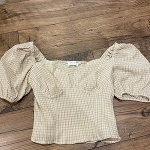 ASTR Beige Gingham Puff Sleeve Blouse
